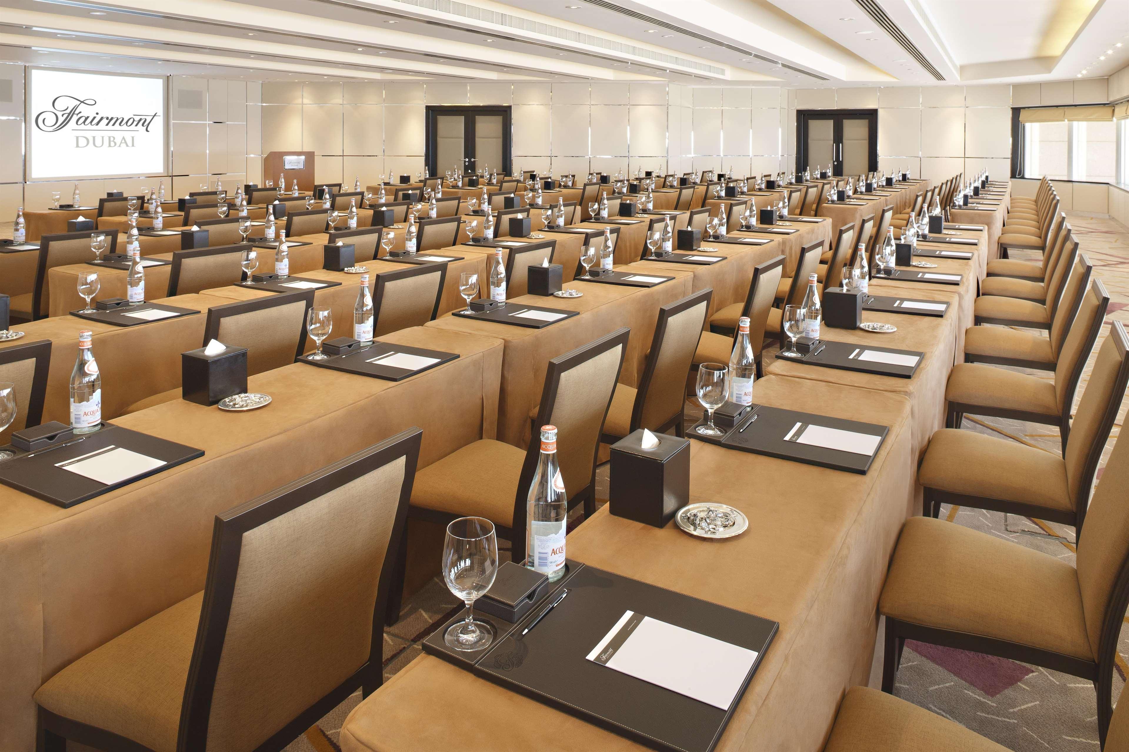 Fairmont Отель 5*